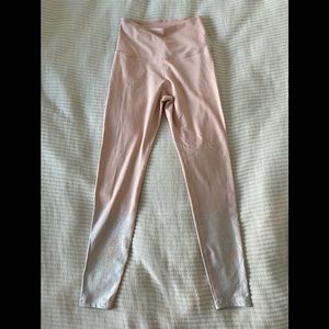 BEYOND YOGA LEGGINGS